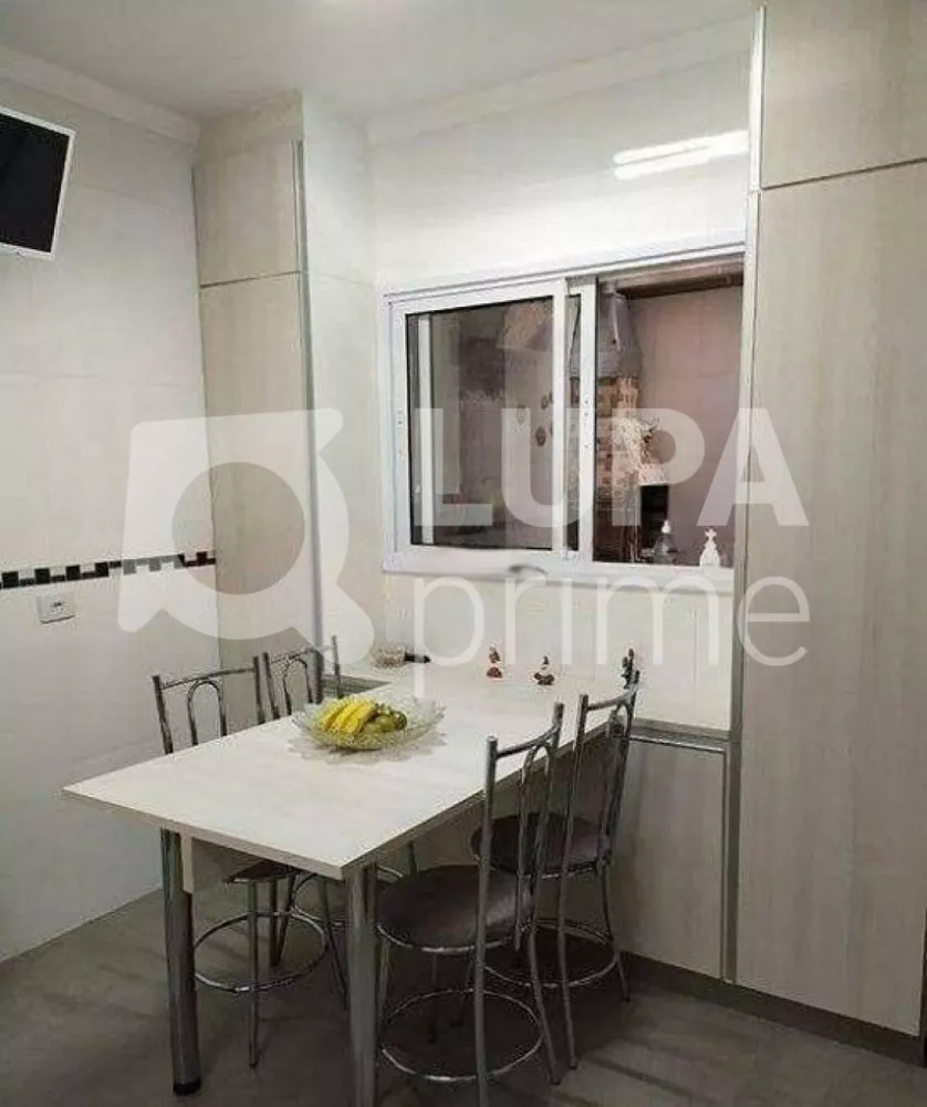 Casa à venda com 3 quartos, 189m² - Foto 8