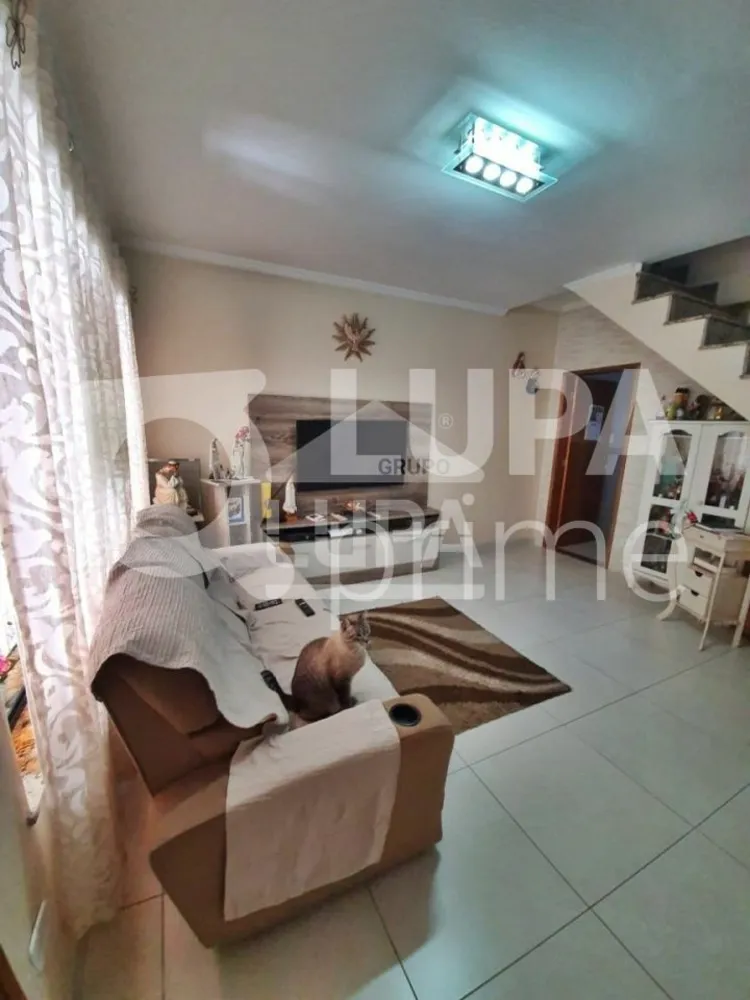 Casa, 3 quartos, 142 m² - Foto 1
