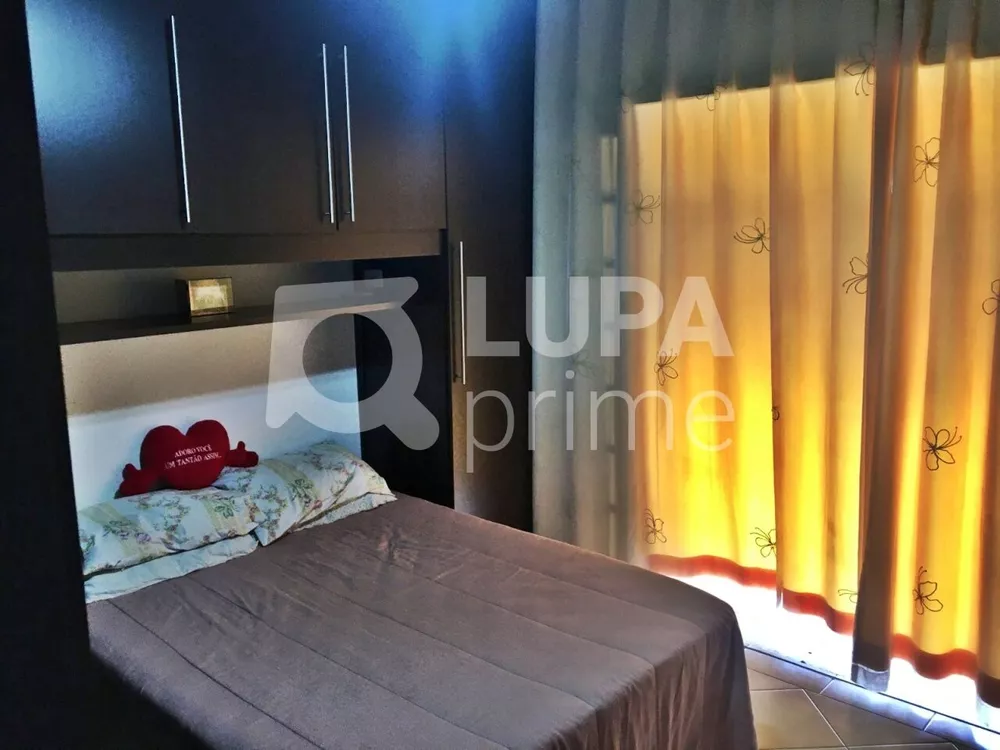 Casa à venda com 3 quartos, 300m² - Foto 9