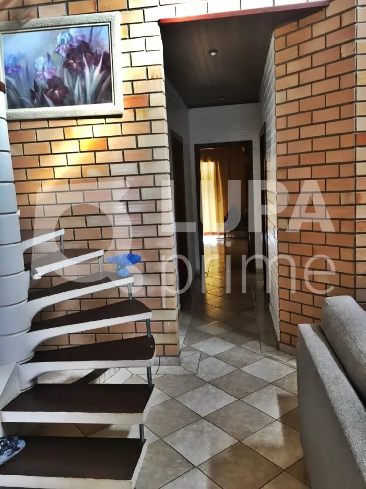 Casa à venda com 3 quartos, 300m² - Foto 7