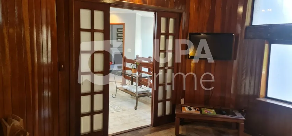 Casa, 4 quartos, 320 m² - Foto 2