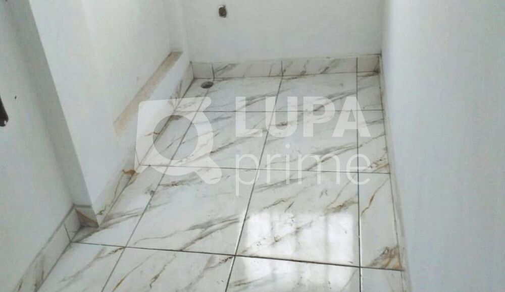 Casa, 6 quartos, 250 m² - Foto 1