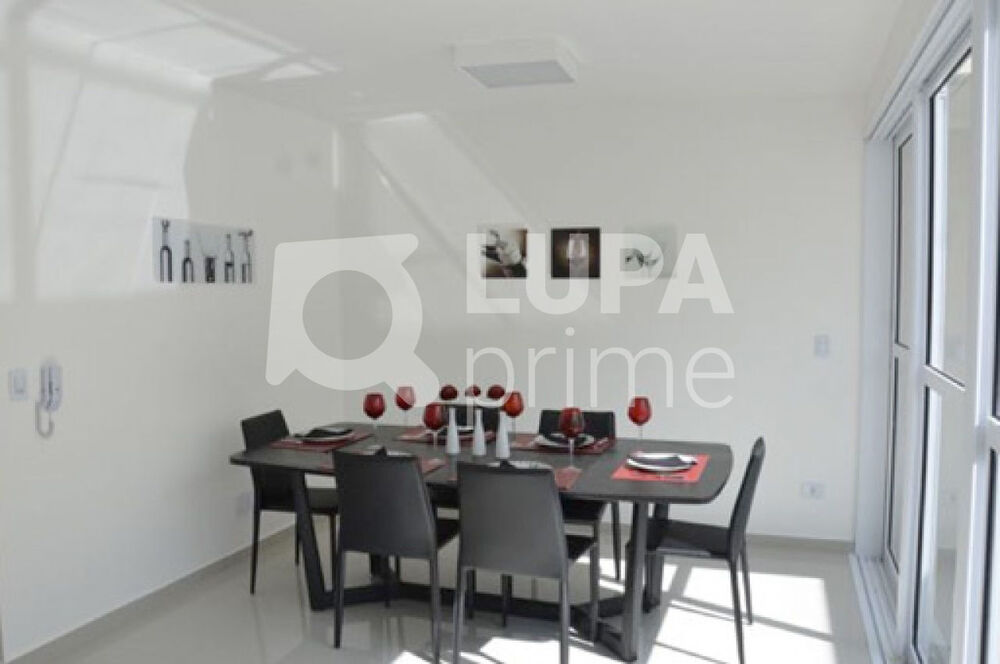 Casa à venda com 3 quartos, 170m² - Foto 2