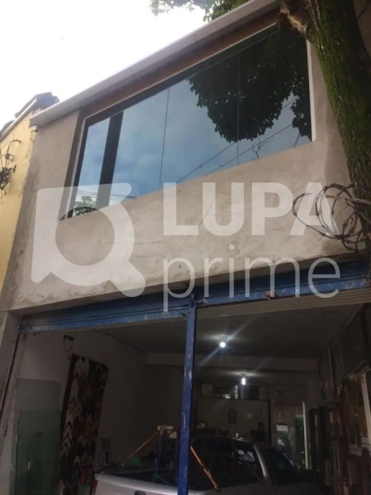Casa, 4 quartos, 230 m² - Foto 1