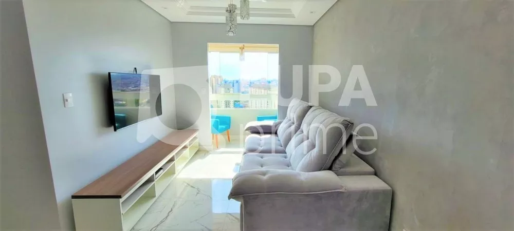 Apartamento à venda com 3 quartos, 64m² - Foto 2