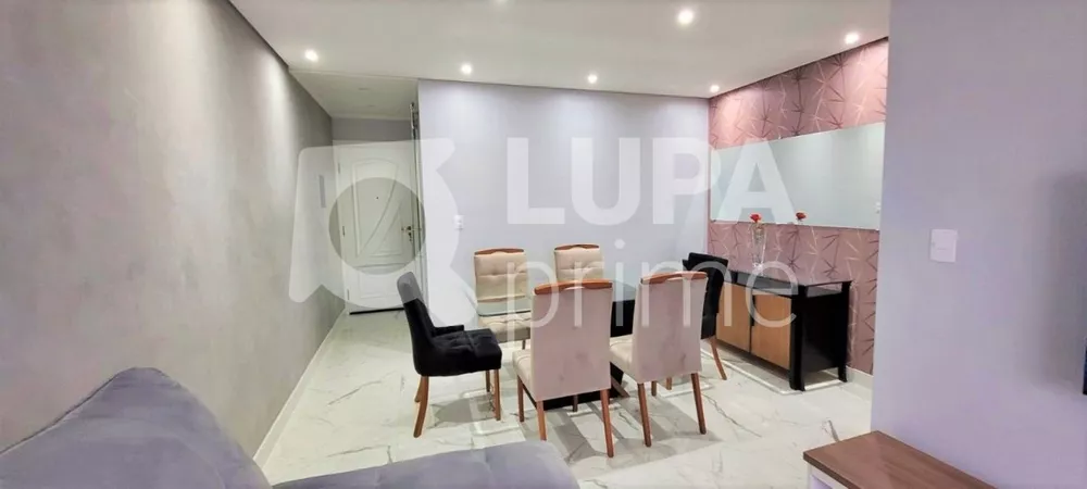 Apartamento à venda com 3 quartos, 64m² - Foto 3