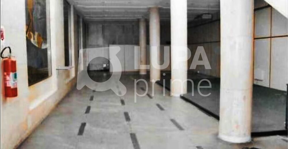 Prédio Inteiro, 854 m² - Foto 1