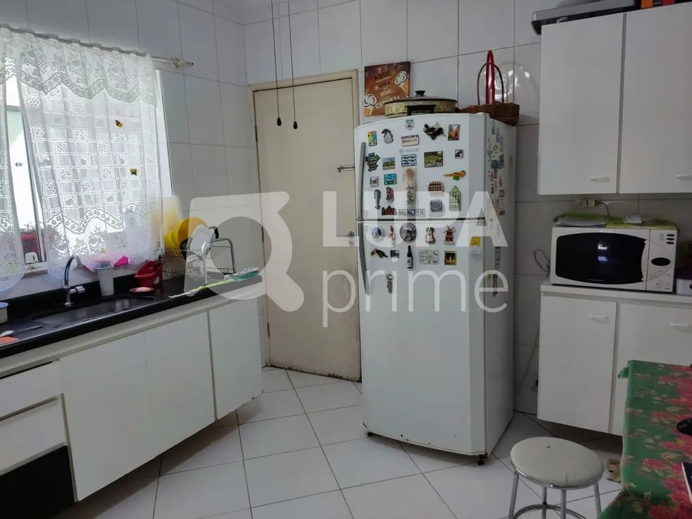 Casa, 3 quartos, 188 m² - Foto 1