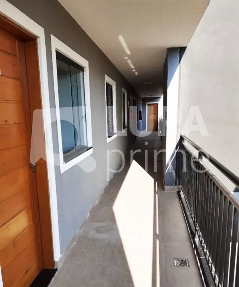 Apartamento à venda com 2 quartos, 42m² - Foto 6