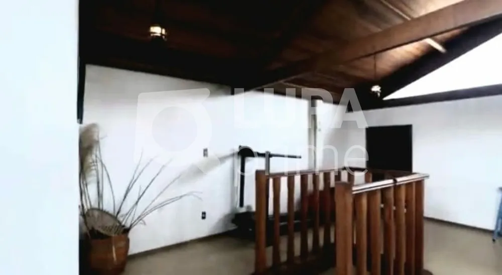Casa, 3 quartos, 265 m² - Foto 4
