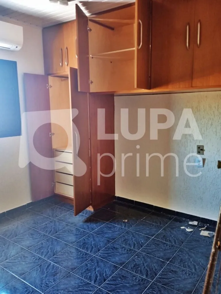 Casa, 6 quartos, 160 m² - Foto 3