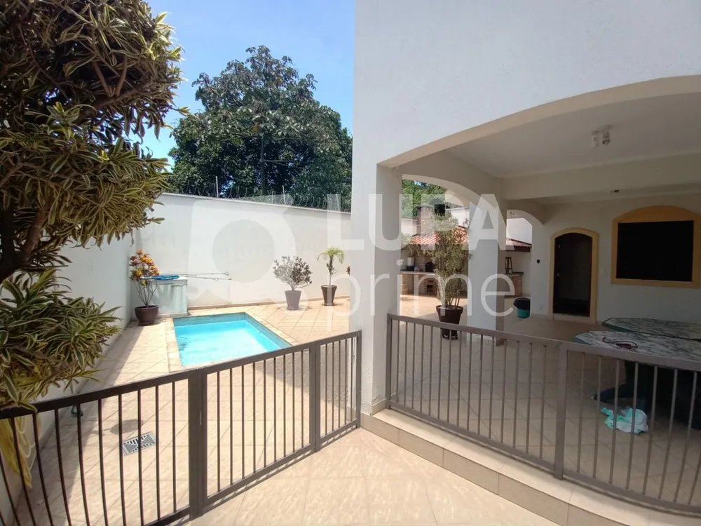 Casa, 6 quartos, 375 m² - Foto 9