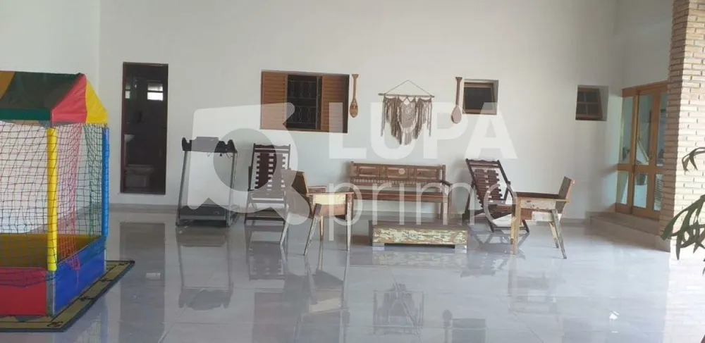 Casa, 3 quartos, 300 m² - Foto 4