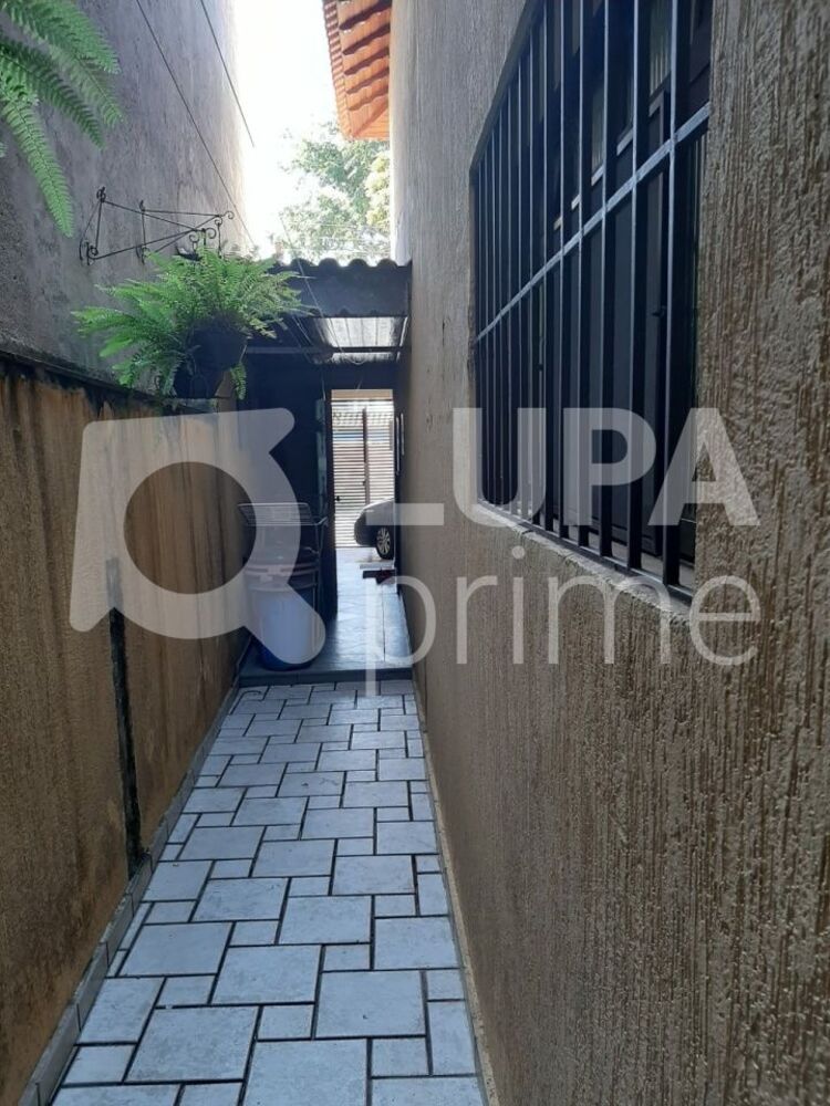 Casa à venda com 3 quartos, 168m² - Foto 12