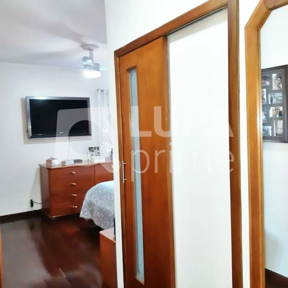 Casa, 3 quartos, 265 m² - Foto 1