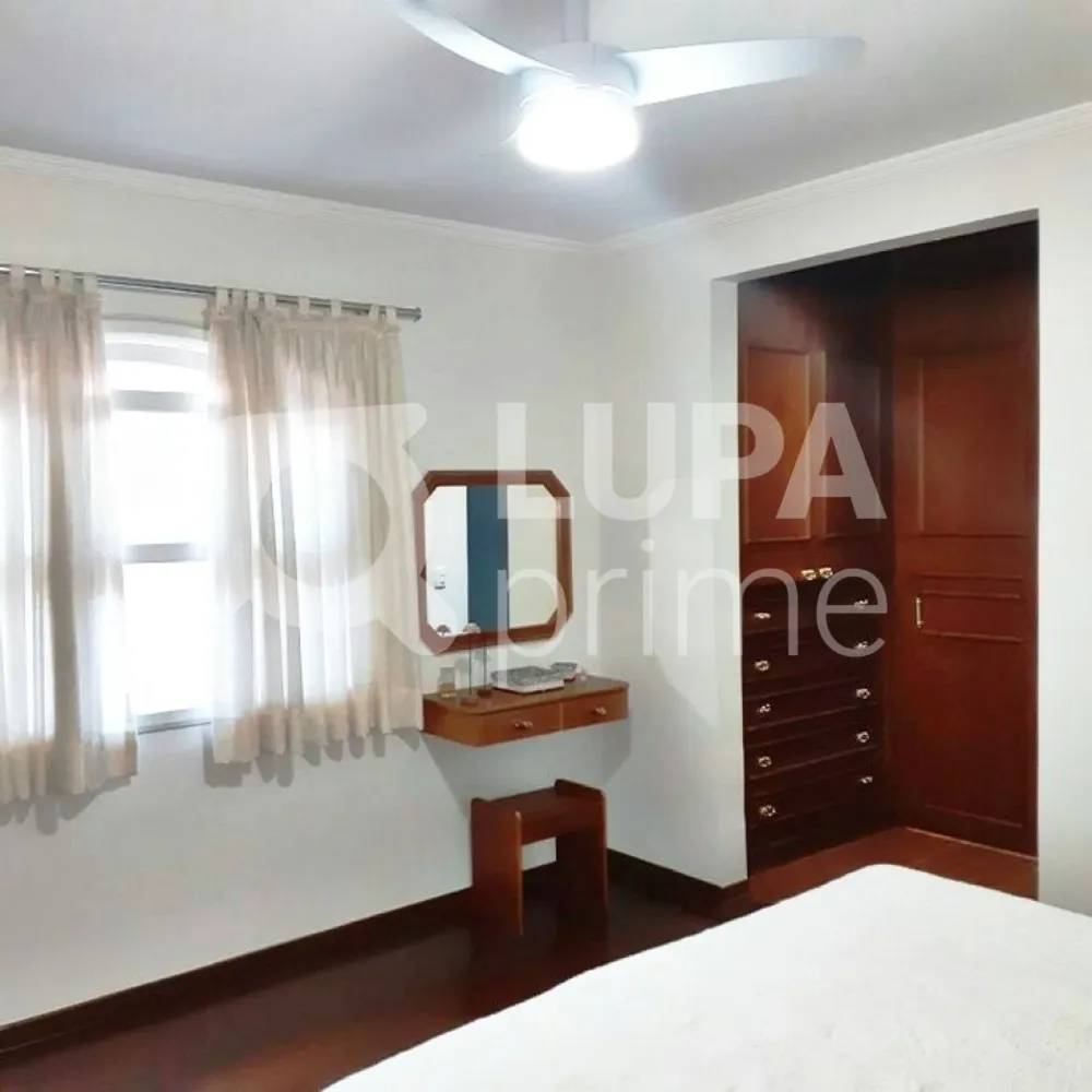 Casa, 3 quartos, 265 m² - Foto 8