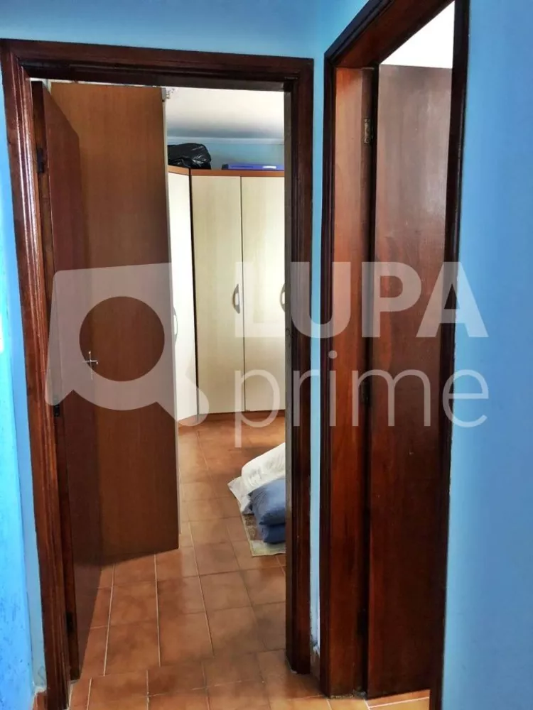 Casa à venda com 3 quartos, 100m² - Foto 3