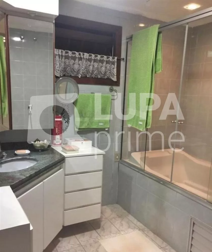 Apartamento à venda com 3 quartos, 142m² - Foto 10