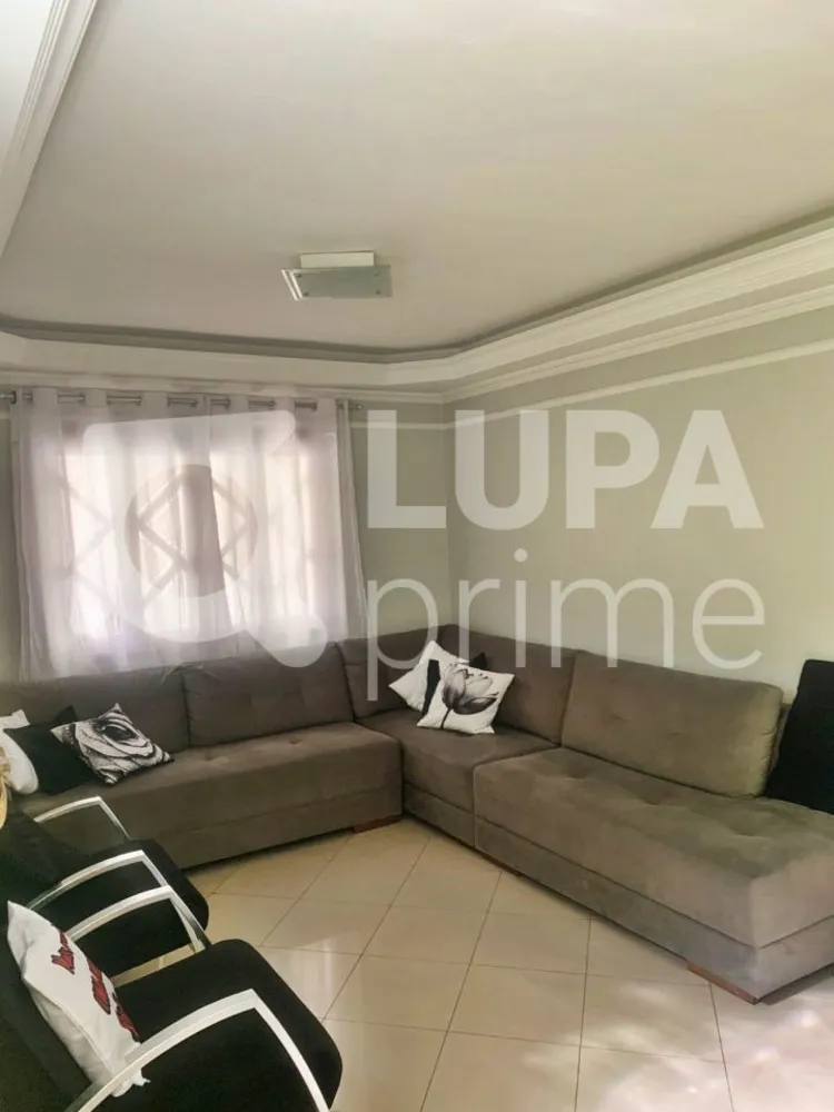 Casa, 3 quartos, 129 m² - Foto 1