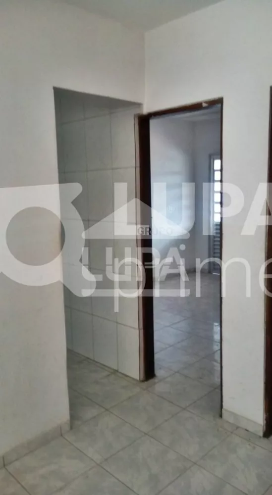 Casa à venda com 3 quartos, 154m² - Foto 4