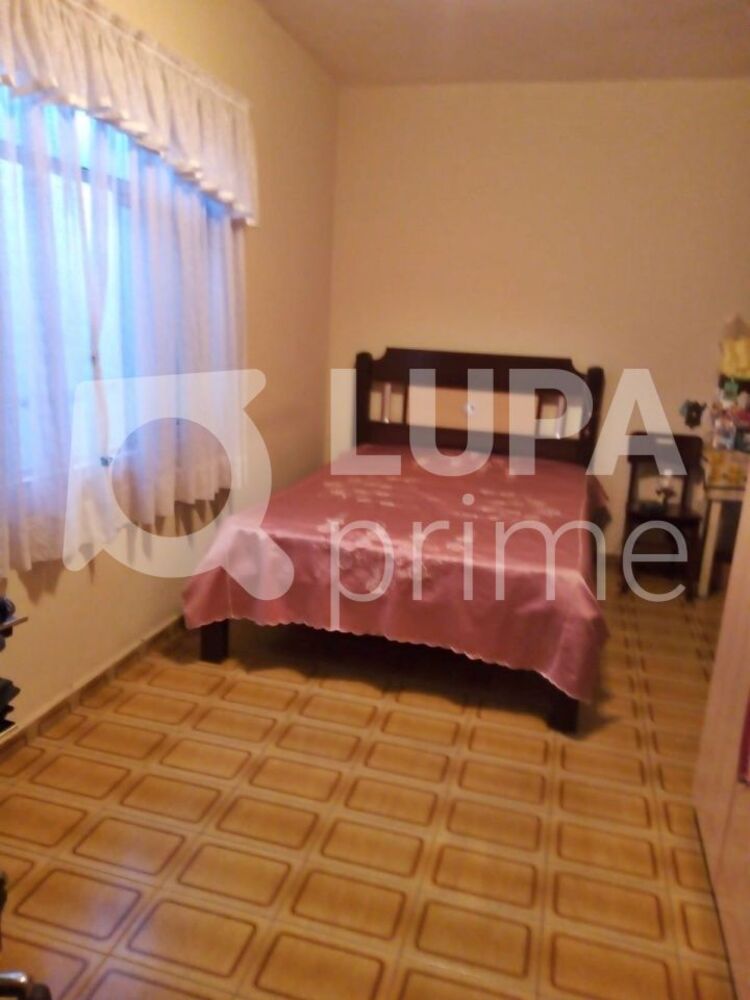 Casa à venda com 4 quartos, 70m² - Foto 3