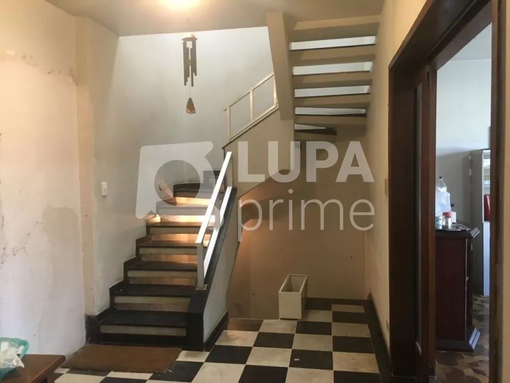 Casa à venda com 4 quartos, 212m² - Foto 3