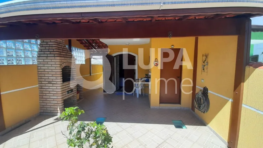 Casa, 3 quartos, 127 m² - Foto 1