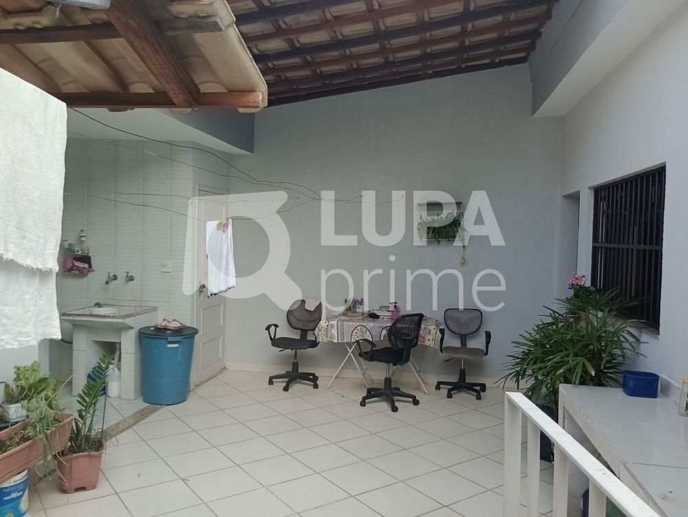 Casa à venda com 3 quartos, 400m² - Foto 13