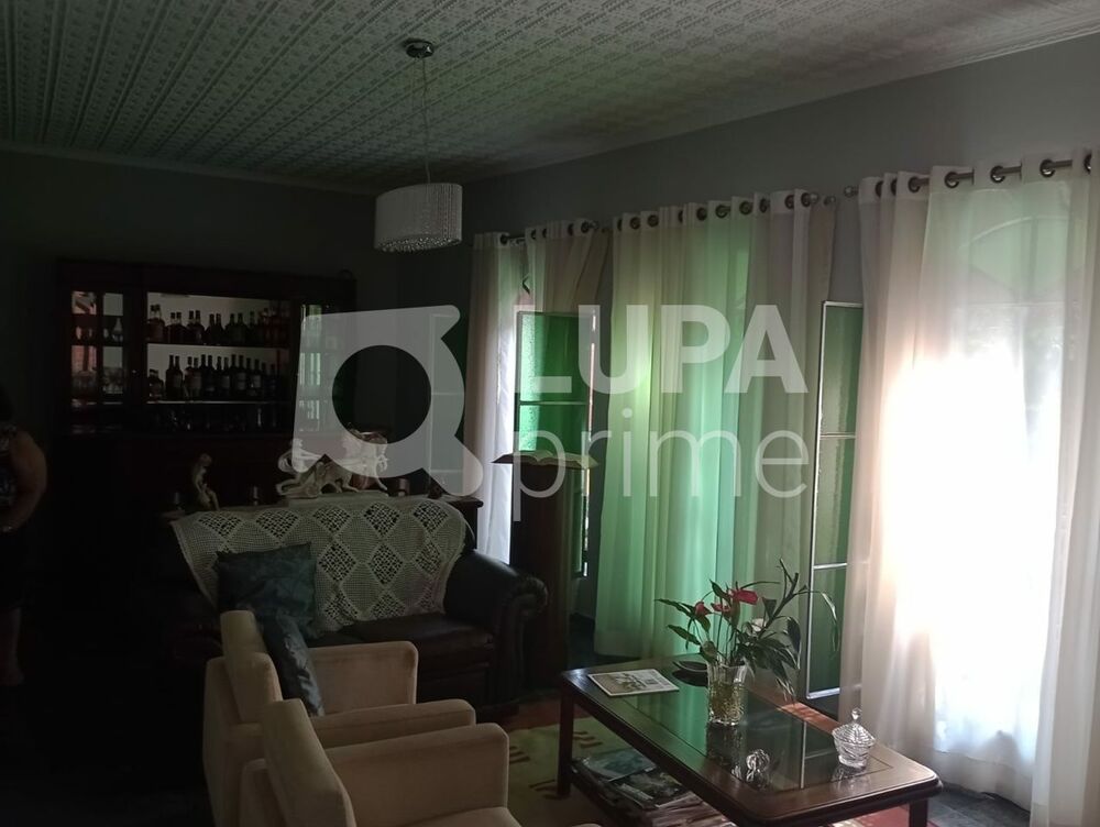 Casa à venda com 3 quartos, 400m² - Foto 3