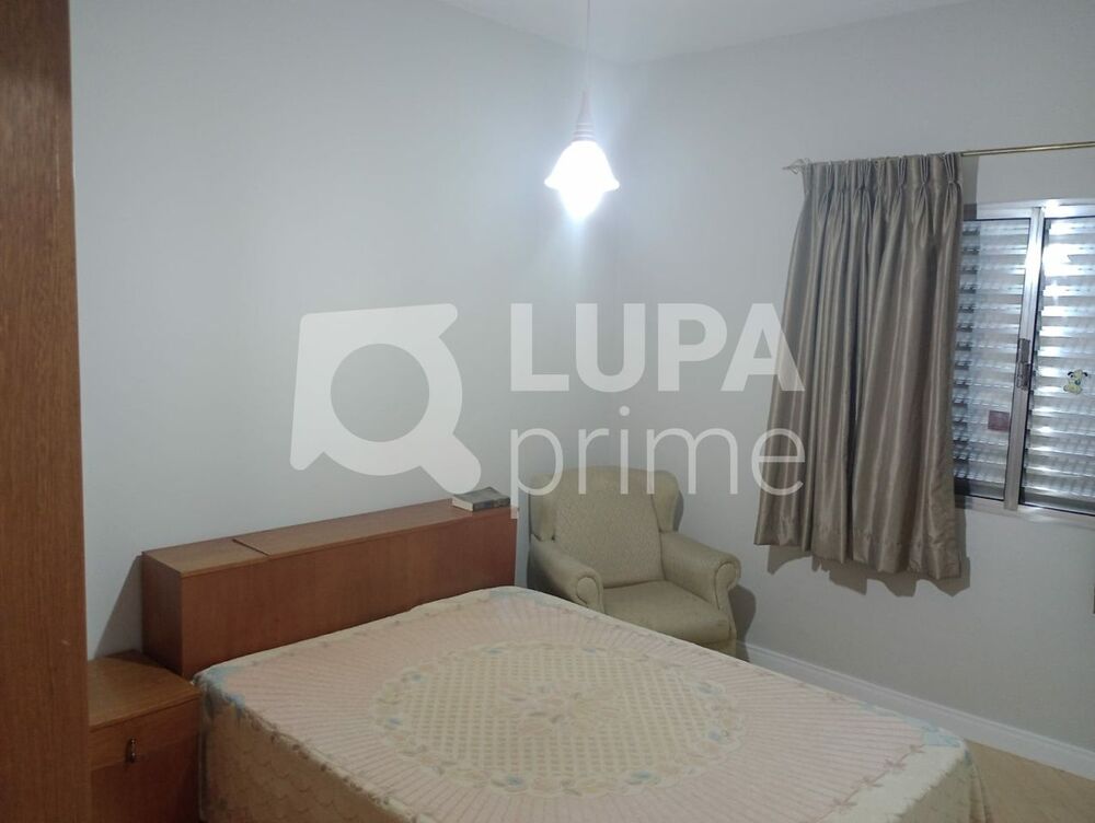 Casa à venda com 3 quartos, 400m² - Foto 8