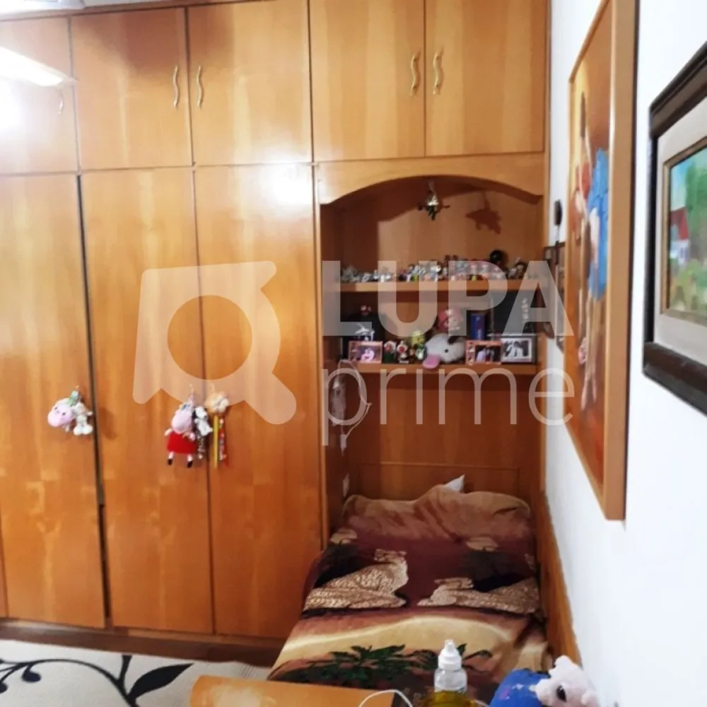 Casa, 3 quartos, 250 m² - Foto 2