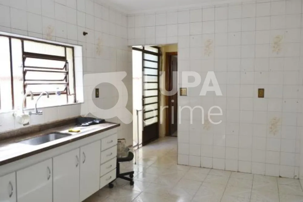 Casa, 3 quartos, 195 m² - Foto 2