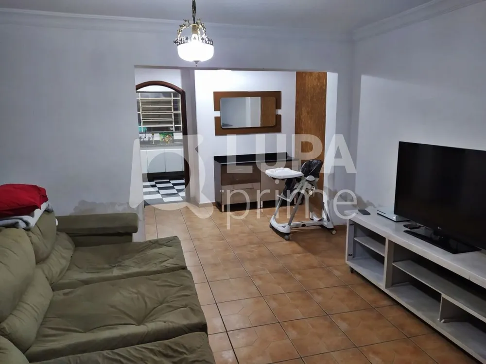 Casa, 4 quartos, 210 m² - Foto 3
