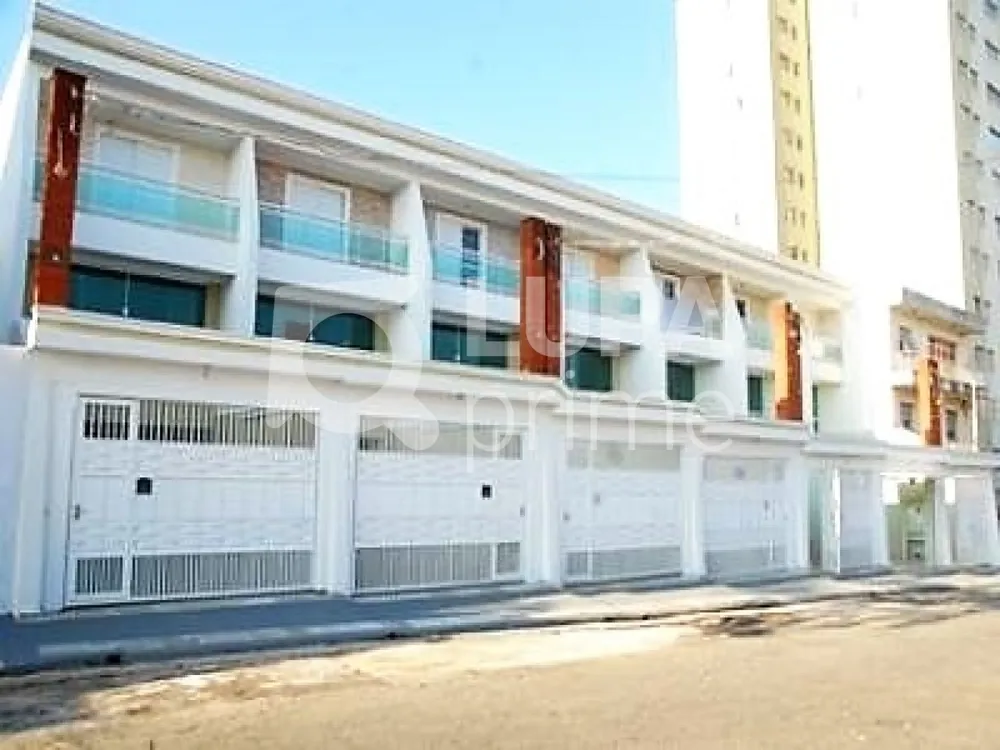 Casa, 3 quartos, 210 m² - Foto 1