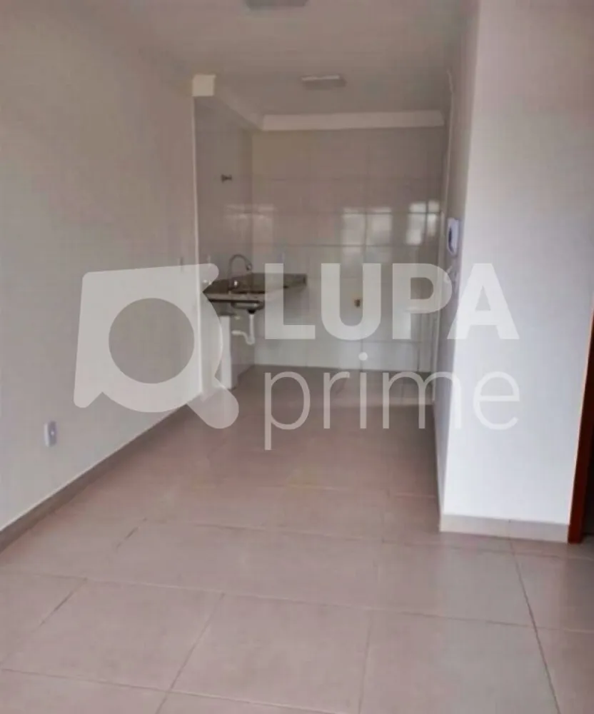Apartamento, 2 quartos, 40 m² - Foto 2