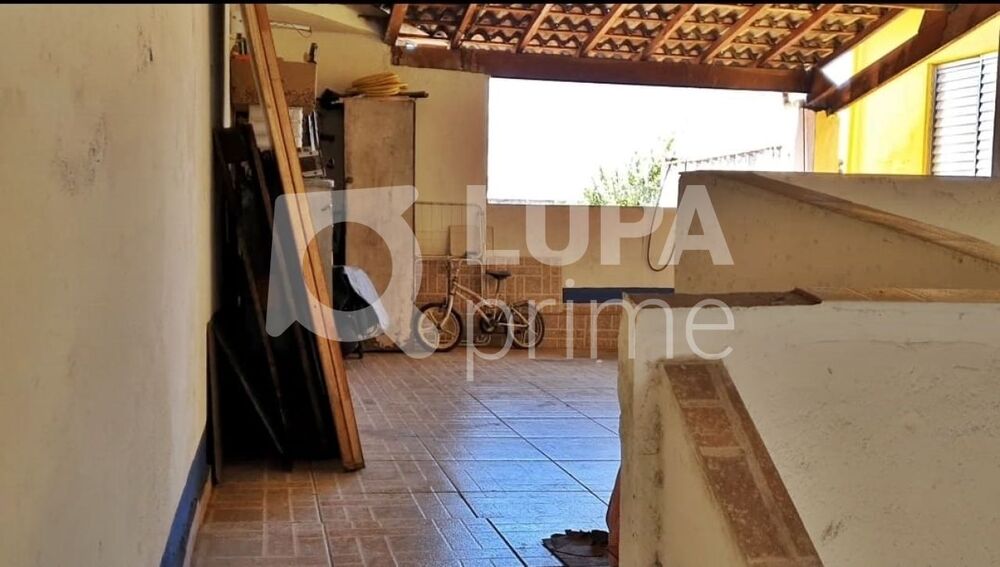 Casa à venda com 2 quartos, 140m² - Foto 7