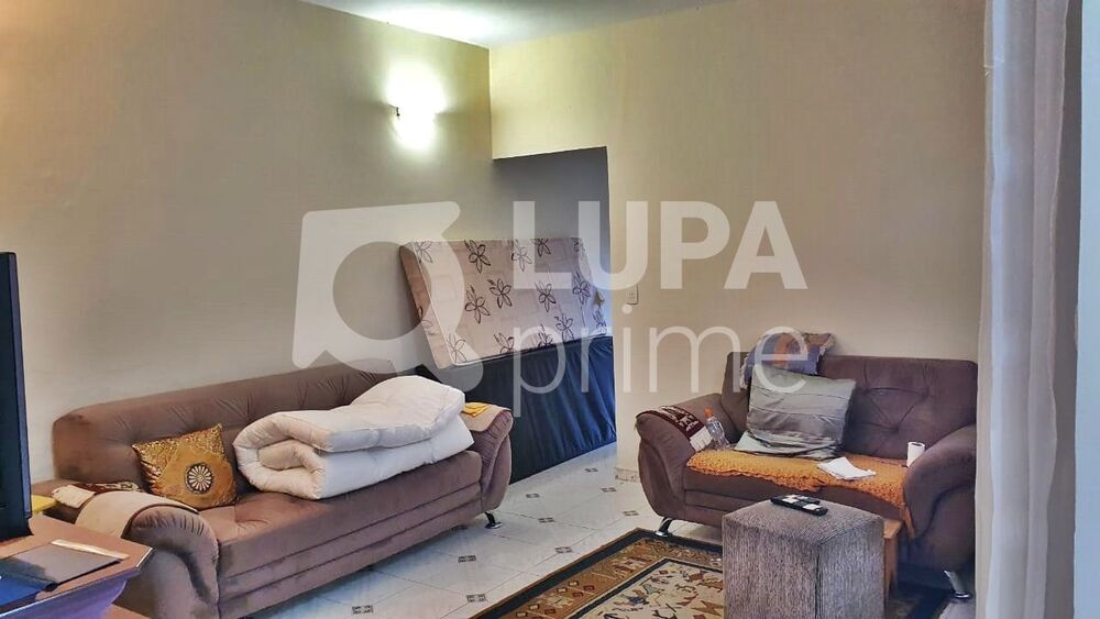 Casa à venda com 2 quartos, 140m² - Foto 1