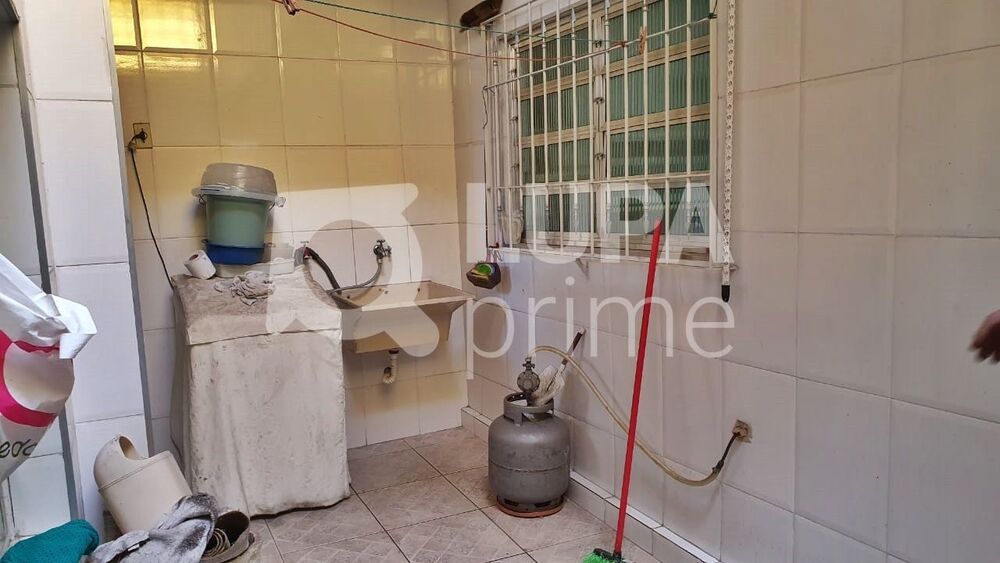 Casa à venda com 2 quartos, 140m² - Foto 6