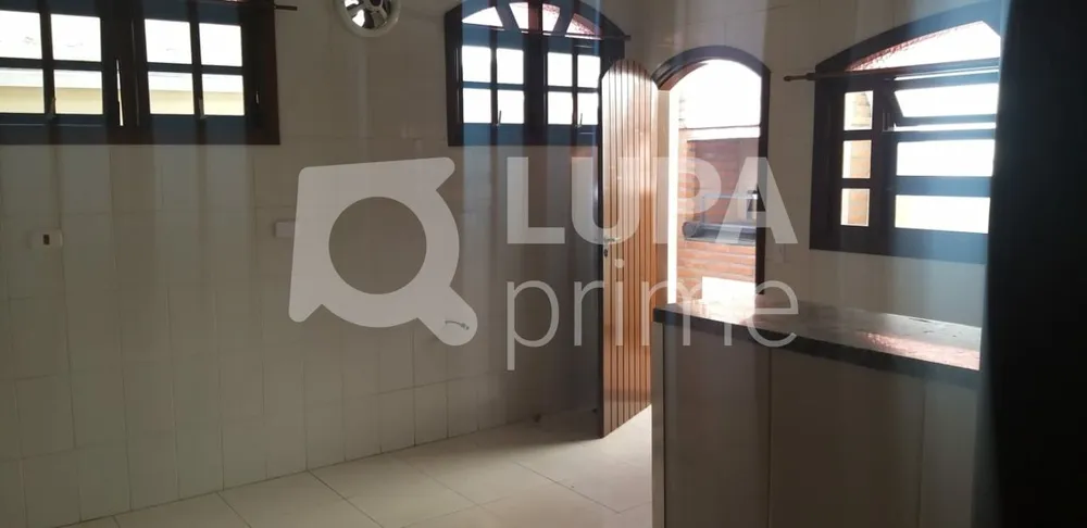 Casa, 4 quartos, 265 m² - Foto 10