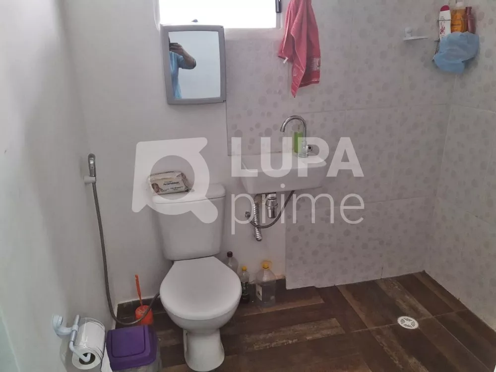 Casa à venda com 3 quartos, 73m² - Foto 4