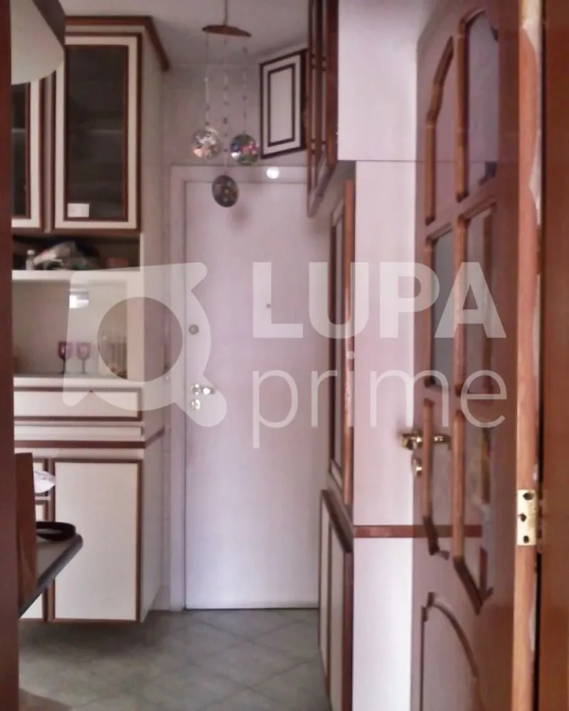 Apartamento, 3 quartos, 100 m² - Foto 2