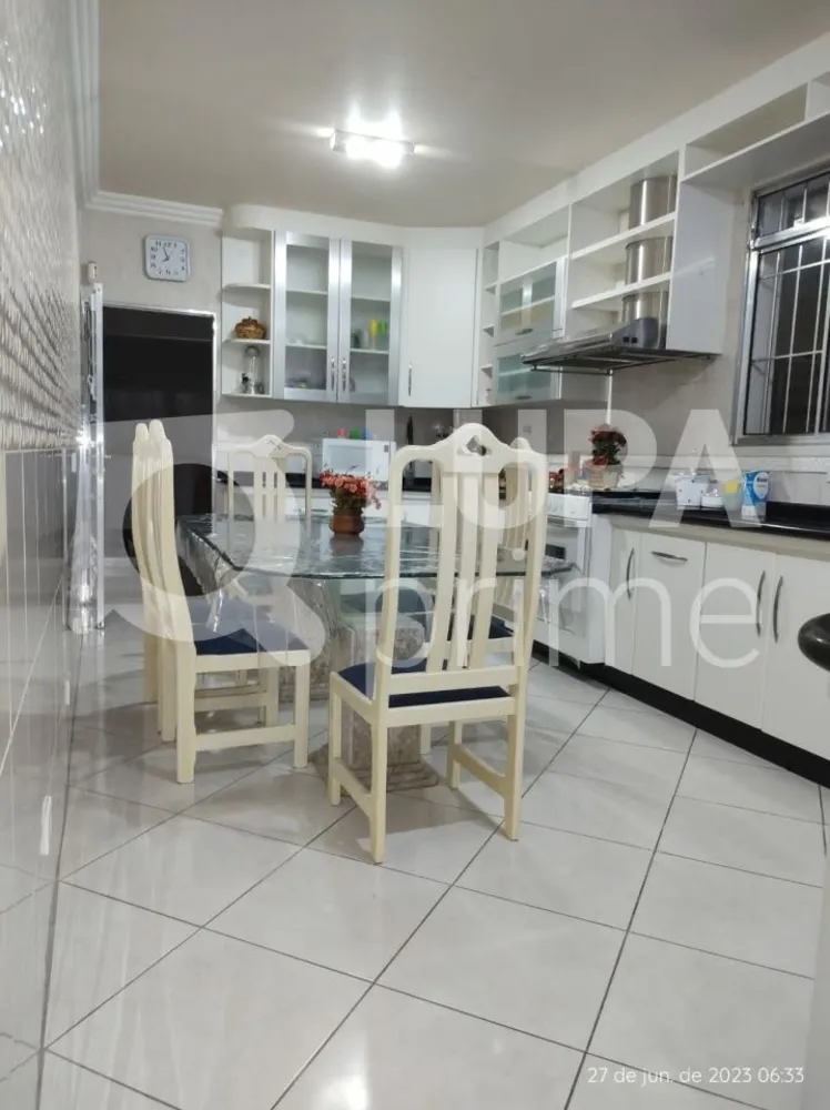Casa, 3 quartos, 220 m² - Foto 12