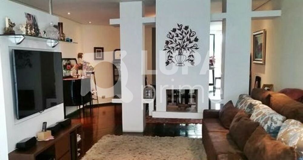 Casa, 7 quartos, 600 m² - Foto 1