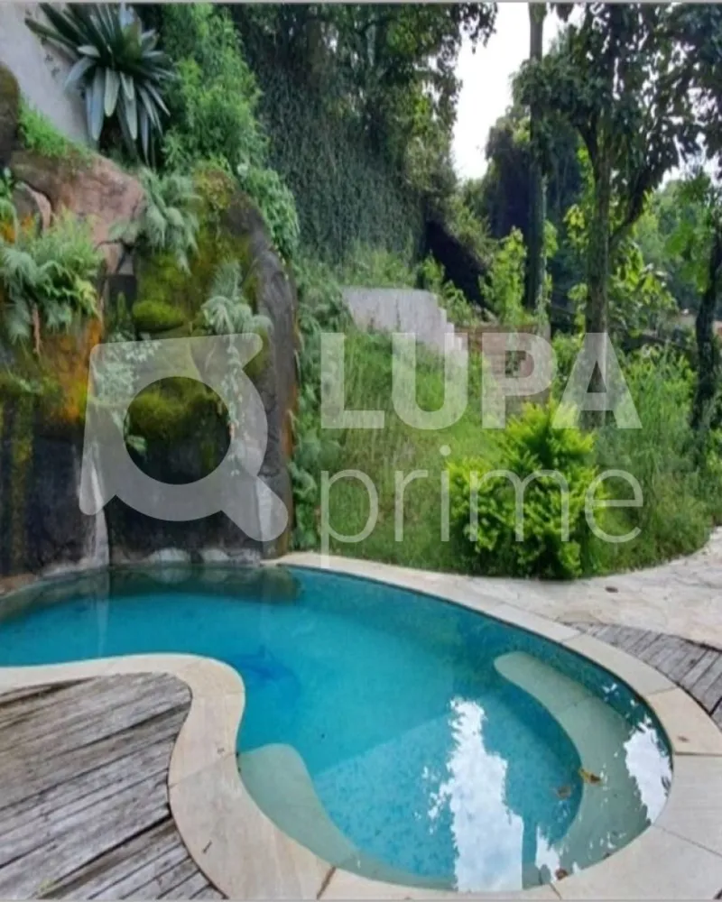 Casa, 5 quartos, 750 m² - Foto 1