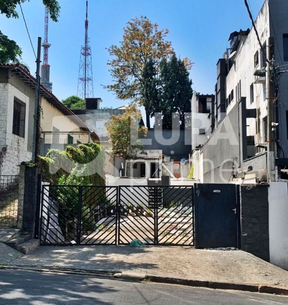 Terreno à venda com 2 quartos, 140m² - Foto 1