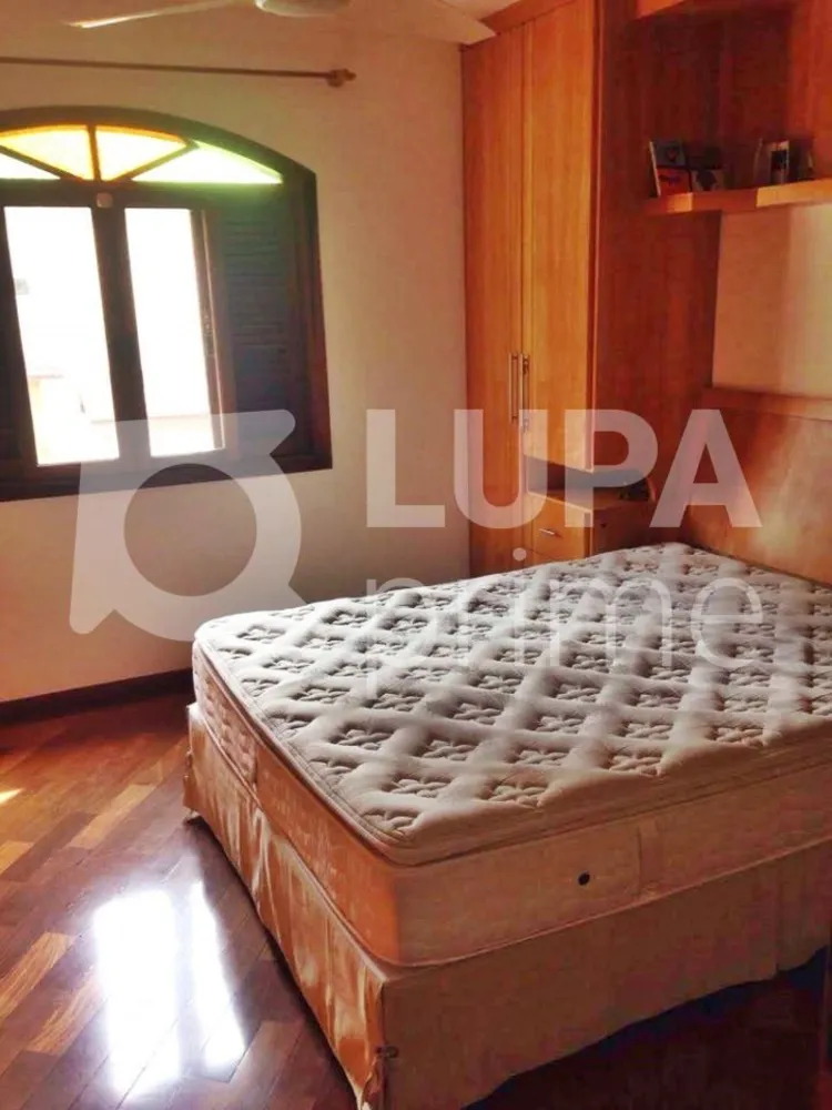 Casa, 3 quartos, 230 m² - Foto 24