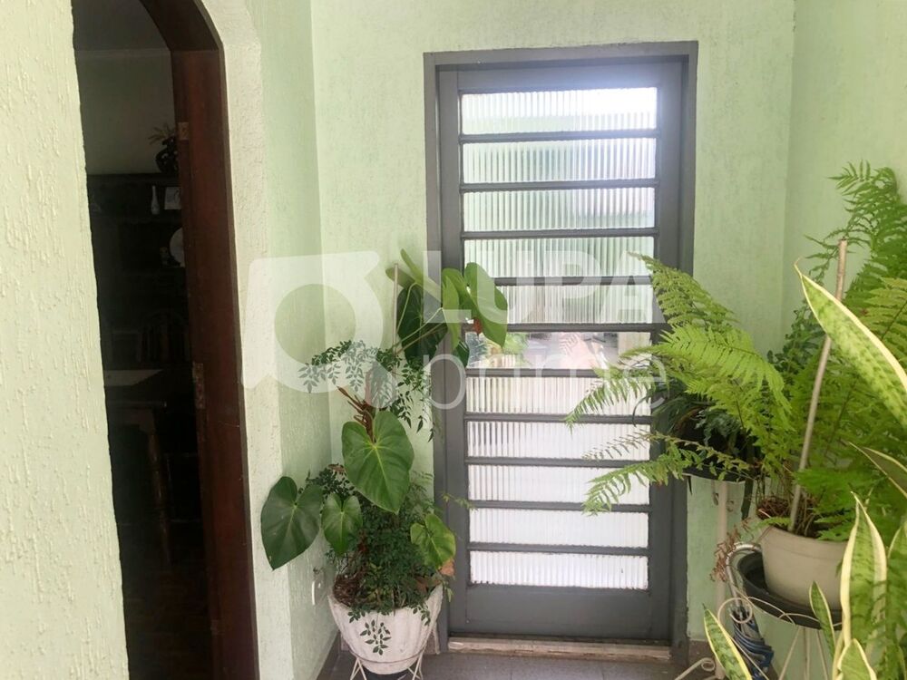 Casa à venda com 3 quartos, 194m² - Foto 7