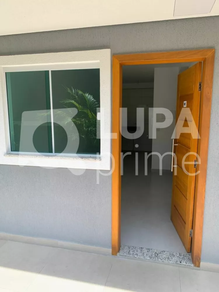 Casa de Condomínio à venda com 2 quartos, 39m² - Foto 2