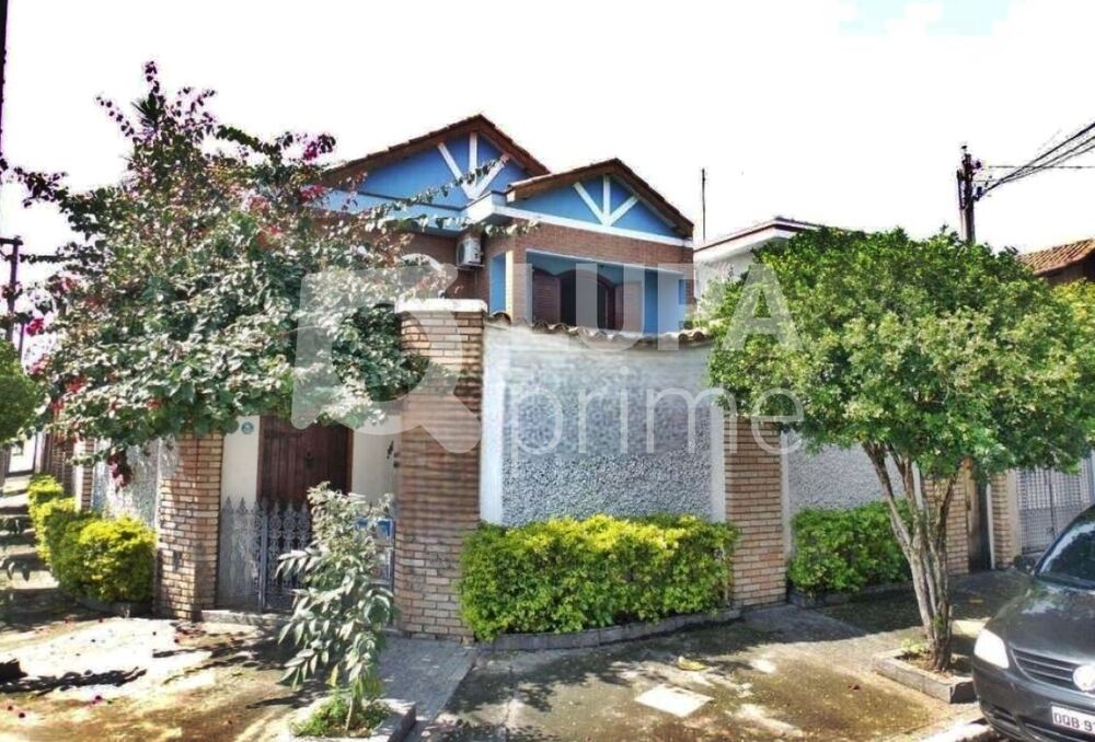 Casa, 4 quartos, 242 m² - Foto 1