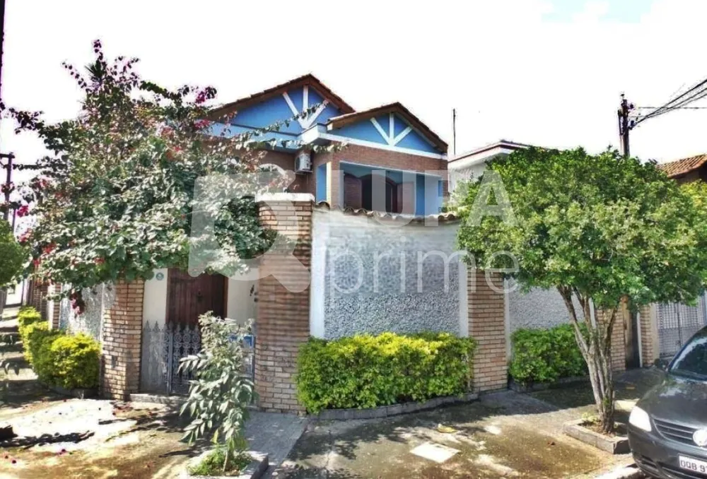 Casa, 4 quartos, 242 m² - Foto 1
